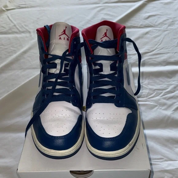 Women’s Air Jordan Blue and Red High-Top Sneakers - Picture 3 of 9